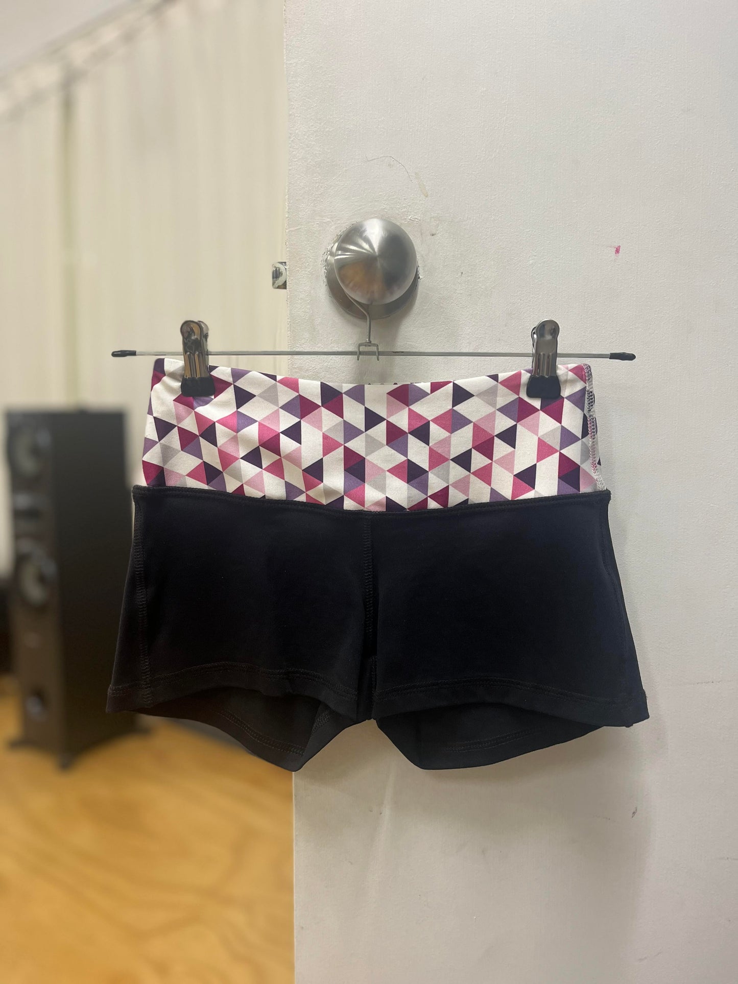 Ashi Contrast Dance Bootie Shorts